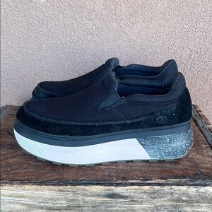 UGG Marin Slip On Platform Canvas Sneaker